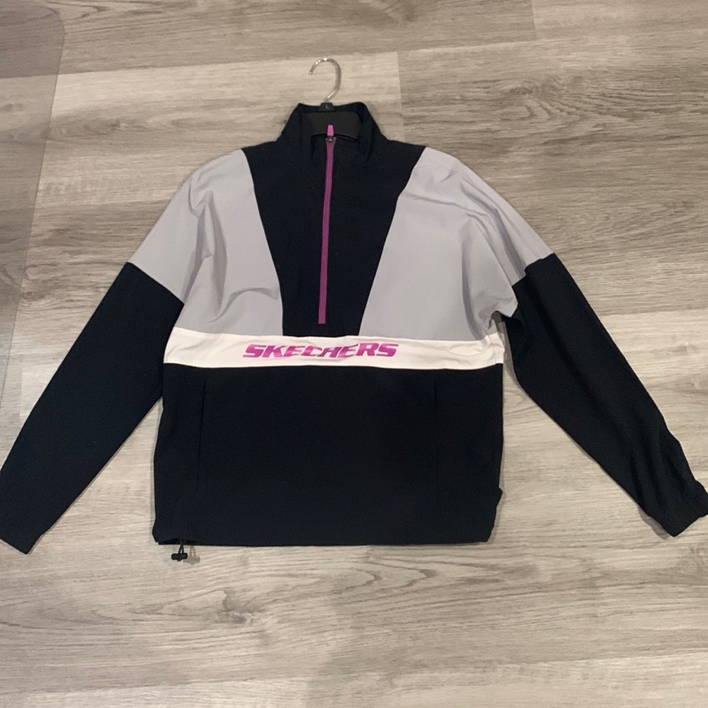 Skechers top